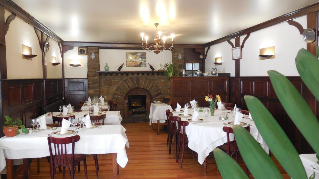 Logis Hotel Restaurant Des Voyageurs Pont-de-Salars Екстер'єр фото
