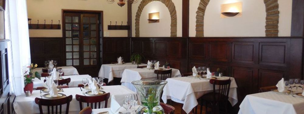 Logis Hotel Restaurant Des Voyageurs Pont-de-Salars Екстер'єр фото